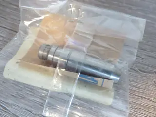Yamaha Ventilführung XJ600 N XJ600 S Diversion valve 4BR-11133-10 Original NEU