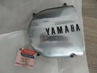 Yamaha Motordeckel links DT1 DT2 DT3 RT1 RT2 RT3 Original NOS