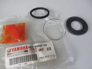 Yamaha Bremssattel Dichtsatz DT50R DT125R DT80 LCII TDR125 XT350 original NEU