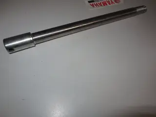 Yamaha Hinterrad Achse XS1100 rear wheel shaft 2H7-25381-00 Original NOS