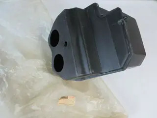 Yamaha Luftfilterkasten XS400 Seca DOHC air cleaner case NOS