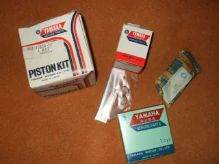 Yamaha Kolben Kit 2. Übermaß LB50 Chappy LB3-M Bop TY50M piston set 353-11630-21 Original NEU
