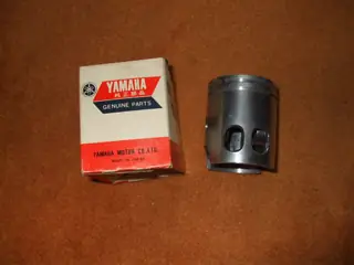 Yamaha Bop Chappy LB80 GT1 GTMX GT80 TY80 Kolben 2 O/S