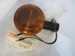Yamaha Blinker vorne Rd80 Lcii Rd125 Lc Rd250 Lc Rd350 Lc front flasher Original Neu – 4L0-83310-40