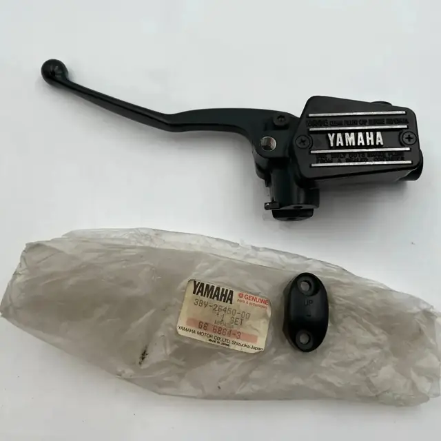 Yamaha Hauptbremszylinder Master Cylinder NOS für VMX1200, FZX750 – 2KW-W2645-00,3BV-26450-00