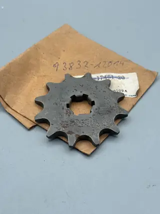 Yamaha Antriebskettenrad 12z Sprocket, Drive 12t für IT125, IT175, IT200, YZ100C – 93832-12014