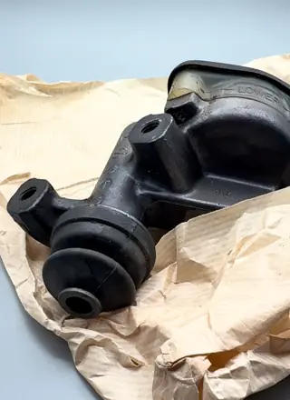 Yamaha Hintere Hauptbremszylinderbaugruppe Rear Master Cylinder Assy für XS750, XS850 – 1J7-25850-52 – Foto 5
