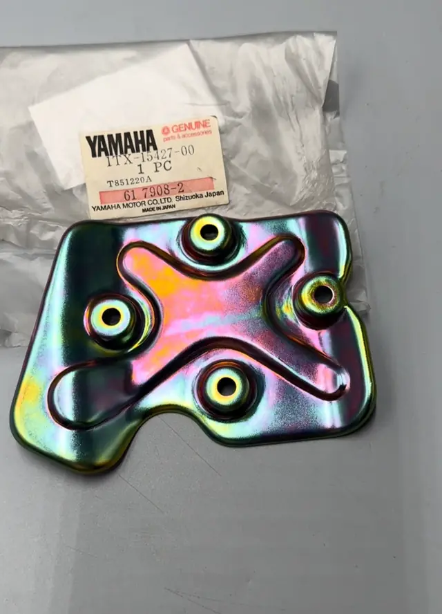 Yamaha Deckel, Kappe für FJ1100, FJ1100 CA, FJ1200, FJ1200 CA, FJ1200A, FJ1200U – 1TX-15427-00