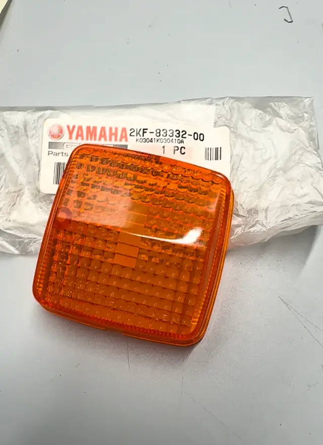 Yamaha Schutzglas blinker / Lens Flasher für DT125MX, DT125R, DT125RE, DT175, DT200R – 2KF-83332-00