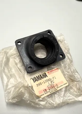 Yamaha Vergaser-Verbindungsstück / Joint Carburetor für RD250, RD350, RD400, YT175K – 345-13565-71 – Foto 2
