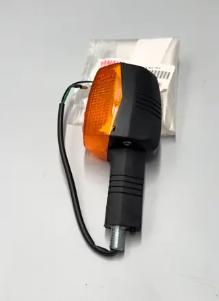 Yamaha Hinterer Blinker komplett. 2 für YBR125 – 3D9-H3340-00 – Foto 4