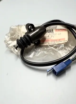 Yamaha Seitenständerschalter / Side Stand Switch für FZR400, FZR400 CA, FZR500 – 3FH-82566-00 – Foto 2