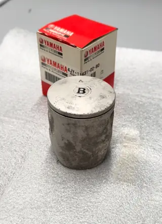 Yamaha Kolben Standardmaß / Piston Standard Size für YZ125, YZ125 70TH ANNIVERSARY – 4JY-11631-02-B0