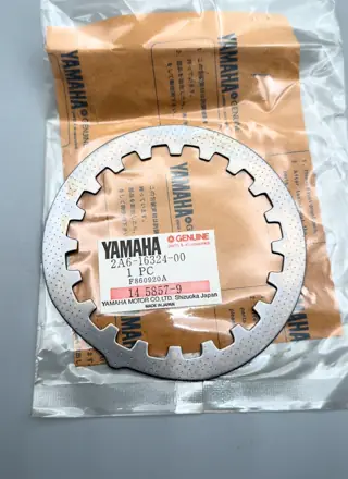 Yamaha Kupplungsscheibe / Clutch Plate 1 für DT125-MX, DT125MX – 2A6-16324-00