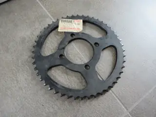 Yamaha Kettenrad 48 Zähne DT80 LC LCII DT125 LC DT175 MX Rear Sprocket 37A-25448-10-33 Original