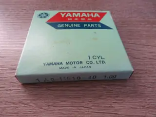 Yamaha Kolbenringe RD250 Piston Rings Übermaß 1,0 mm Original Neu