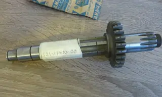 Yamaha Antriebswelle RD250 RD350 522 / 521 axle drive Original NOS