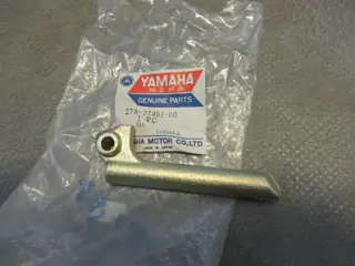 Yamaha Fußraste vorne RD250 RD350 DS7 R5 front Footrest Original Neu