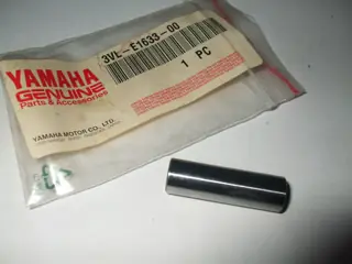 Yamaha Kolbenbolzen CW50 YA50 Axis YE50 Zest YM50 YQ50 YH50 Why EW50 Piston Pin 27V-11633-00