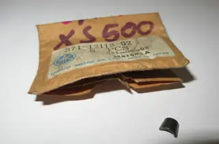 Yamaha Ventilkeile XS500 TX500 Cotter Valve 371-12118-02 Original NEU