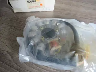 Yamaha Lichtmaschine BL125 Beluga 50W stator 50W-81410-M0 Original NEU