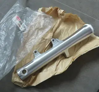 Yamaha Gabel Tauchrohr rechts XVS650 A Drag Star Classic Tube outer RH  5BN-23136-00 Original