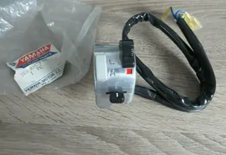 Yamaha Lenkerschalter links RD50M Handle Switch left 2E0-83975-00 Original NEU