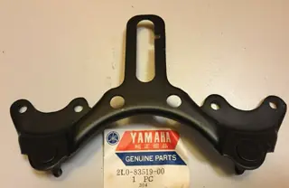 Yamaha Instrumentenhalter Tachohalter XS250 XS400 bracket meter  2L0-83519-00 Original NOS