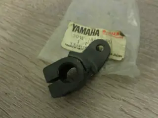 Yamaha Schaltarm Zahnkranz RD80 LCII Schaltgelenk shift arm 30W-18112-00 Original Neu
