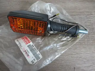 Yamaha Blinker vorne SR125 Front Flasher 3MW-83310-10 Original Neu