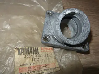 Yamaha Ansaugstutzen RD250 RD350 RD400 joint carburetor Original NEU