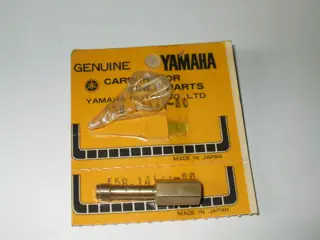 Yamaha TY125 YZ80 DT100 Düsenstock Hauptzerstäuber Nozzle Main 558-14141-30 Original NEU