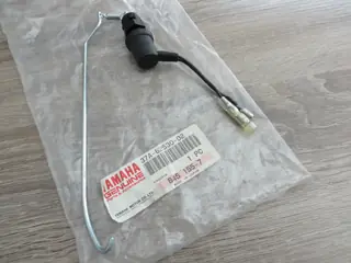 Yamaha Bremslichtschalter hinten DT80 LC LCI 37A rear Stop Switch 37A-82530-02 Original Neu