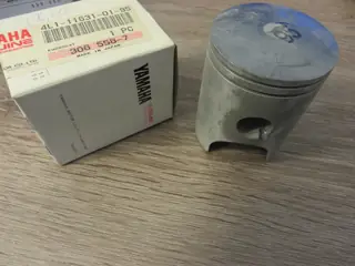 Yamaha Kolben RD250 LC Piston Standart Original Neu