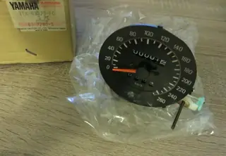 Yamaha Tacho Geschwindigkeitsmesser FJ1200 Speedometer 1TX-83570-F0 Original NEU