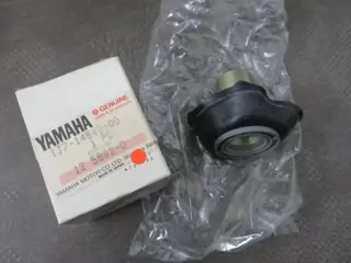 Yamaha Vergaser Membran Gasschieber XS250 XS750 carb Diaphragm 1J7-14940-00 Original Neu