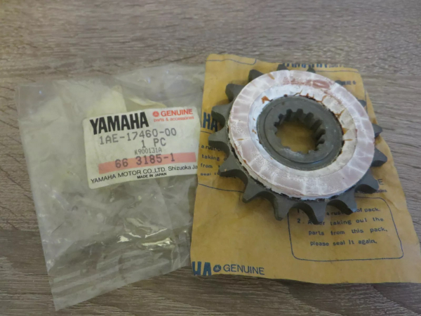 Yamaha Ritzel 16 Zähne FZ750 Genesis sprocket 1AE-17460-00 Original Neu 1AE-17460-00 Original Ersatzteil – MG-Teileshop