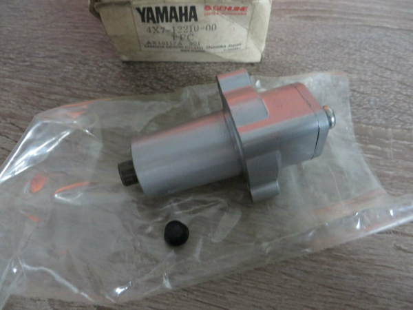 Yamaha Steuerkettenspanner XV750 XV1000 XV1100 Virago 4X7-12210-00 Original NEU 4X7-12210-00 Original Ersatzteil – MG-Teilesh