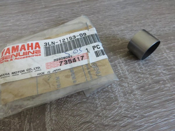 Yamaha Tassenstößel Einlass Ventil Stössel YZF750R YZF-R1 FZ1 lifter valve 3LN-12153-09 Neu 3LN-12153-09 Original Ersatzteil