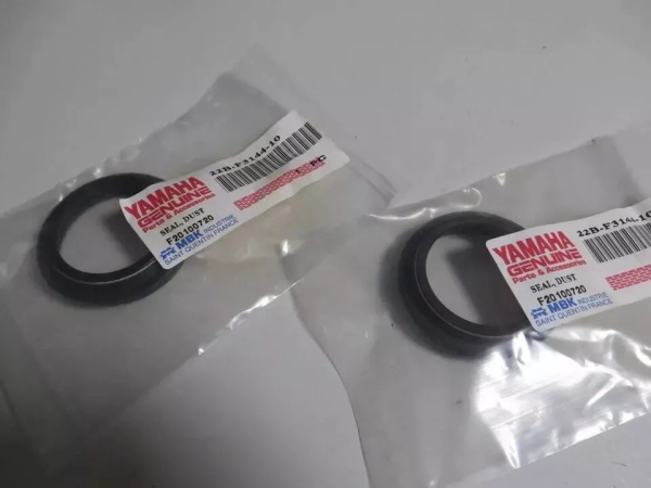 Yamaha Gabel Staubdichtung Satz WR125 X WR125 R fork dust seal Set NEU  erparts (7178) 22B-F3144-10 22B-F3144-10 Original Ers