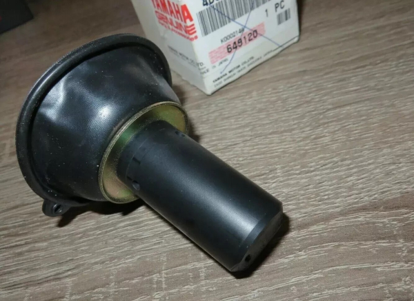 Yamaha Membran 25KW Gasschieber XJ600N XJ600S Diversion carb Diaphragm 4DS-14940-00 4DS-14940-00 Original Ersatzteil – MG-Tei