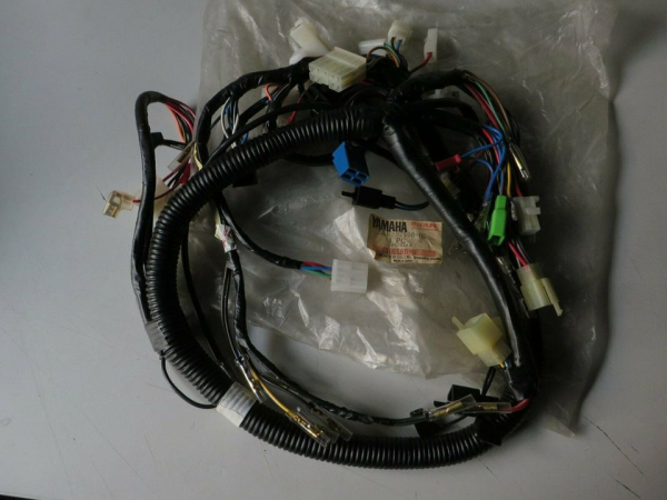 Yamaha Kabelbaum XV1000 Virago XV1100 Virago wire harness 2AE-82590-00 NOS 2AE-82590-00 Original Ersatzteil – MG-Teileshop