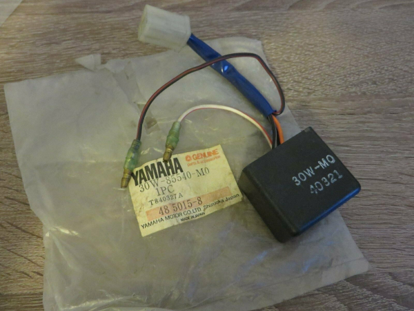 Yamaha CDI Einheit RD80 LCII Steuergerät Zündbox ignition control Original NEU 30W-85540-M0 Original Ersatzteil – MG-Teilesho