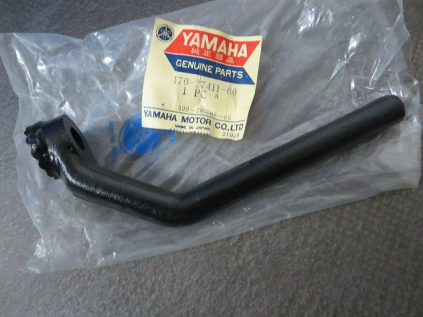 Yamaha Left Front Footrest YDS5 DS5 – Original NOS at 170-27411-00 Genuine spare part – MG-Teileshop
