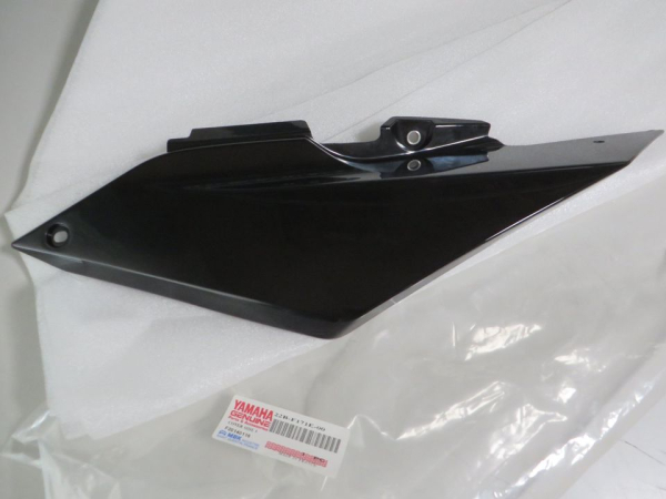 Yamaha Seitendeckel links WR125 X WR125 R side cover left 22B-F171E-00 NEU 22B-F171E-00 Original Ersatzteil – MG-Teileshop