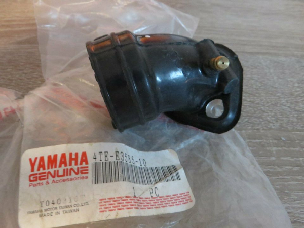 Yamaha Einlaßstutzen Vergaser XC125 F Cygnus manifold 4TE-E3585-10 Original 4TE-E3585-10 Original Ersatzteil – MG-Teileshop