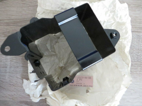 Yamaha Batteriehalter AS3 125 LS2 battery holder Genuine NOS