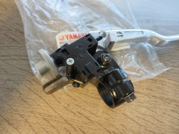 Yamaha Kupplungshebel komplett FZS1000 Fazer Genuine NEW
