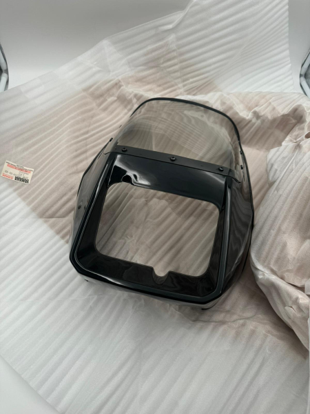 Yamaha Headlight Body RD80 LCII RD125LC – Original NOS 10W-28350-01-33 Genuine spare part – MG-Teileshop