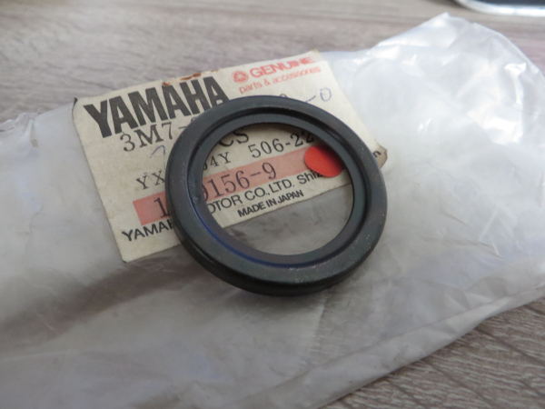 Yamaha Metallunterlage Ring Lampenhalter RX50 RX80 RD50 MX RD80 MX Original NOS 3M7-23385-00 Original Ersatzteil – MG-Teilesh